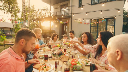 big-family-thanksgiving-celebration