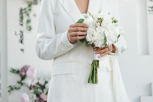 white wedding bouquet