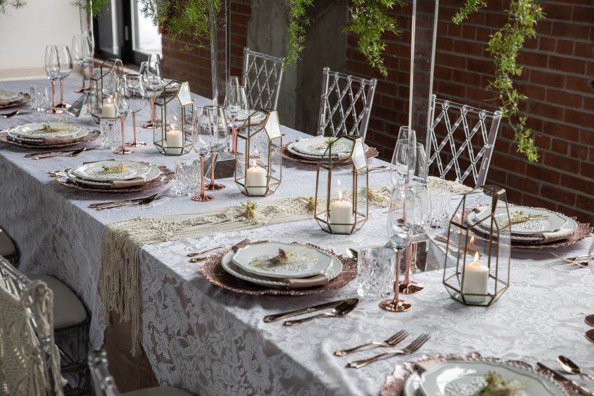 banquet-table-settings