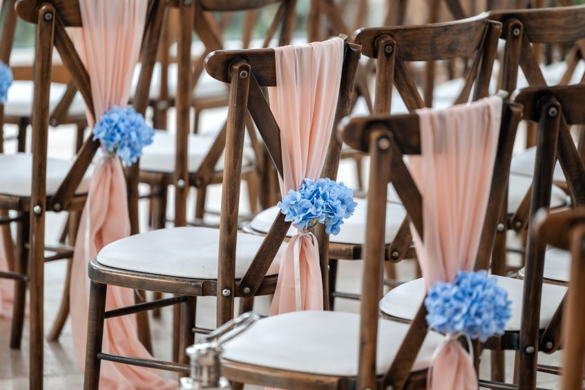 beautiful-wedding-chair-sashes