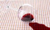 red-wine-table-stain
