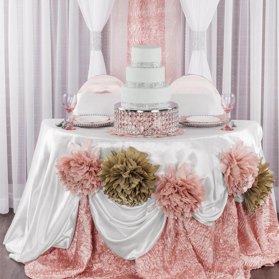 Make Your Reception Unforgettable With Luxe Wedding Linens