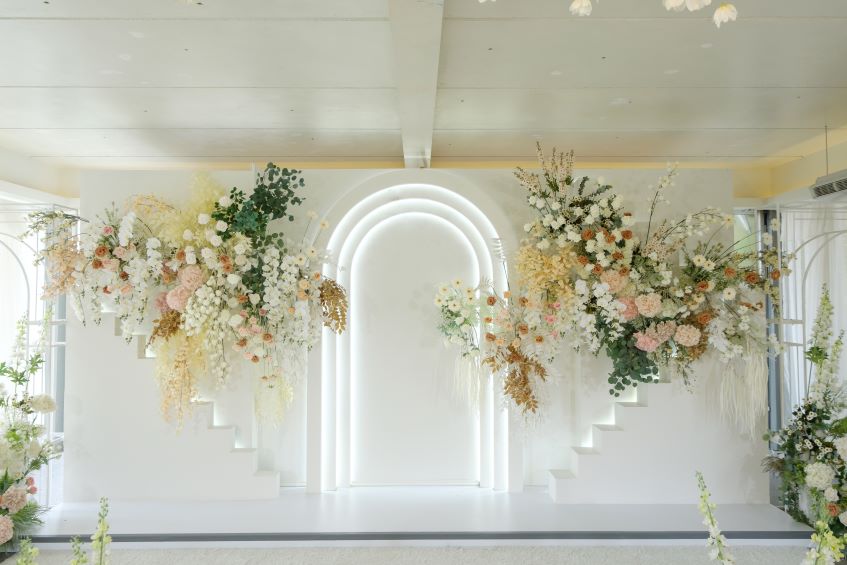 elegant-wedding-backdrop